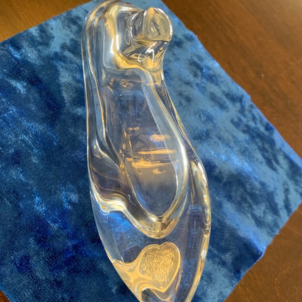 Glass Cinderella Slipper with mirror base - Picture 8 of 11